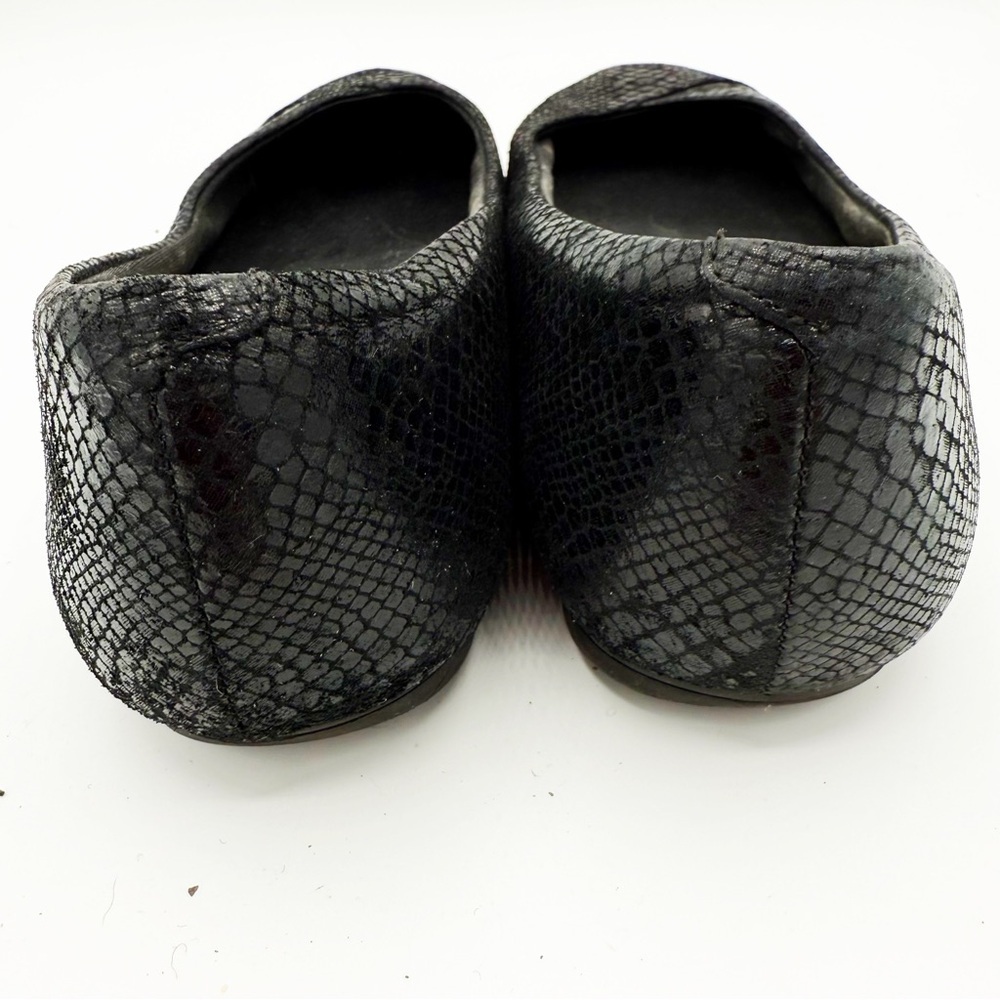 Vionic Caballo Pointed Ballet Flat Snake - Picture 5 of 8